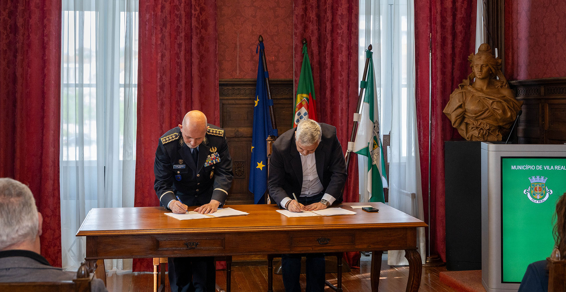 MUNICÍPIO E POLÍCIA DE SEGURANÇA PÚBLICA FORMALIZAM PROTOCOLO PARA INSTALAÇÃO DE SISTEMA DE VIDEOVIGILÂNCIA NA CIDADE